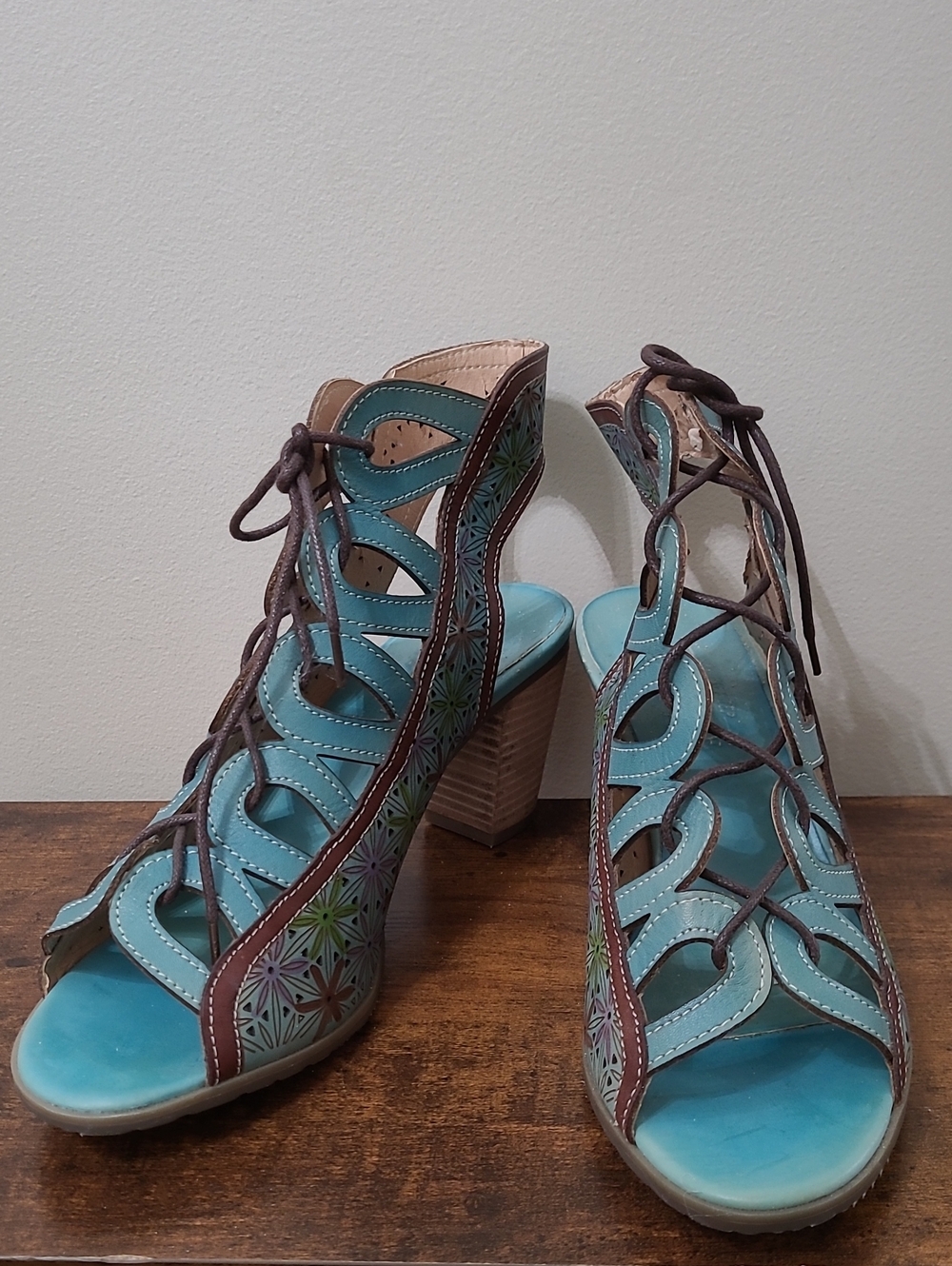 L'Artiste Spring Step women's heeled sandals LaRue Sky Blue size 42